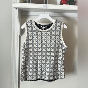 FINAL PRICE Chic Black and White Patterned Knit Top
